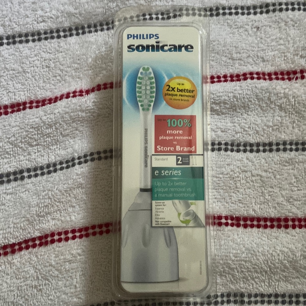 Philips Sonicare e series
replacement brush head
Standard
e series
HX7022